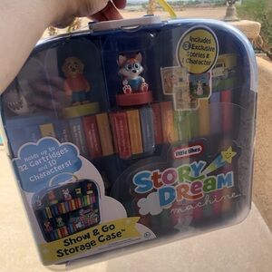 Little Tikes Story Dream Machine with Storage Case